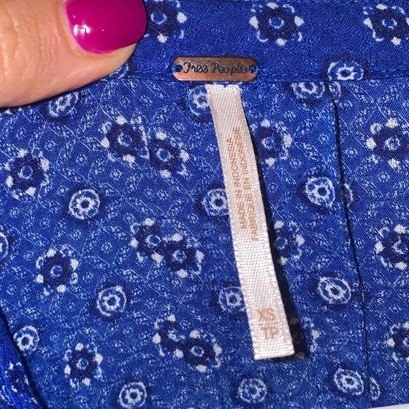 Free People tunic-style blouse 💙 - Picture 2 of 2